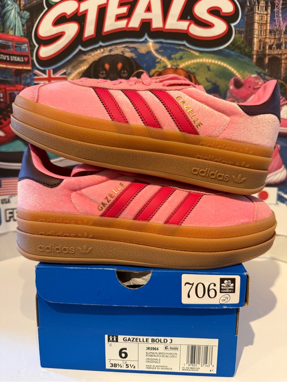 adidas Pink and Hot Pink Gazelle Bold J Suede Platform Sneakers 6Y/7.5W